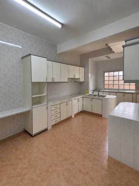 Semi-Detached House for Sale in Rawang (Selangor) - Vincent Goh - Kitchen - PropertyGuru.com.my