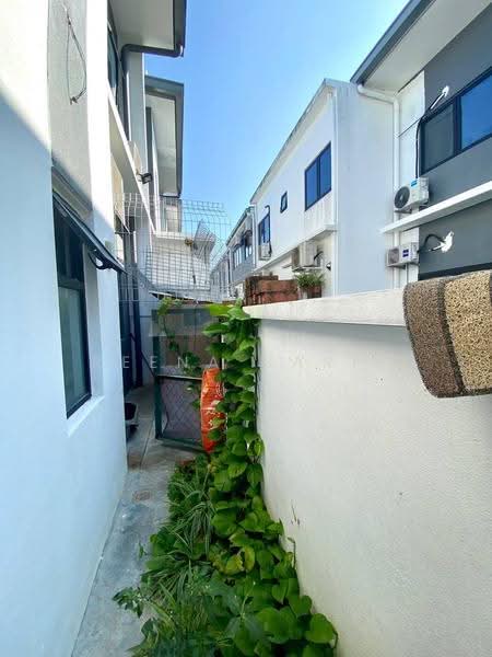 2-storey Terraced House for Sale in Taman Cahaya Alam (Shah Alam) - Reena Sarif - Exterior - PropertyGuru.com.my