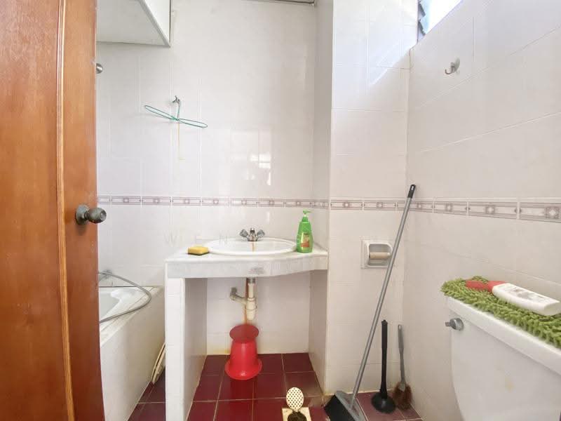 Kondominium untuk Dijual di Villa Ria - Weng Sern - Bathroom - PropertyGuru.com.my