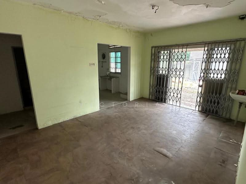 Bungalow House for Sale in Seksyen 9 (Petaling Jaya) - Victoria Goh - Living Room - PropertyGuru.com.my