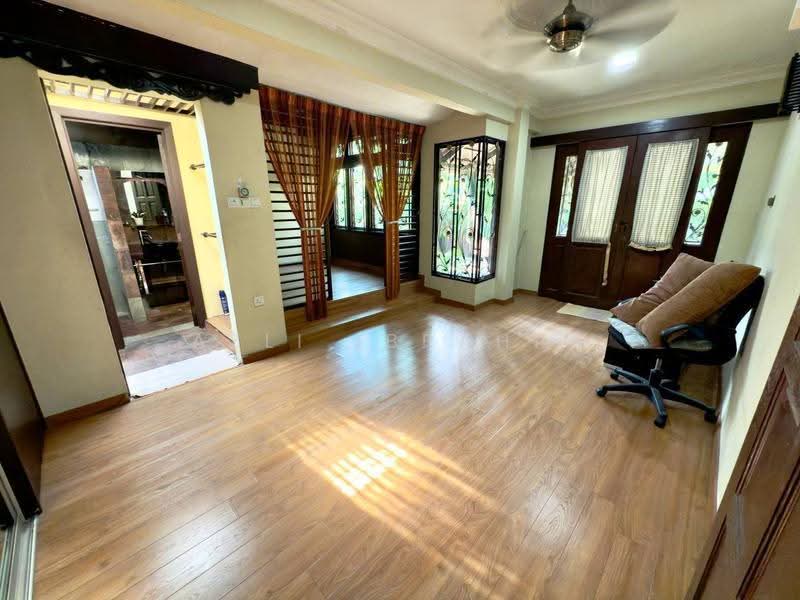 2-storey Terraced House for Sale in Seksyen 9 (Kota Damansara) - Azli Ibrahim - Living Room - PropertyGuru.com.my