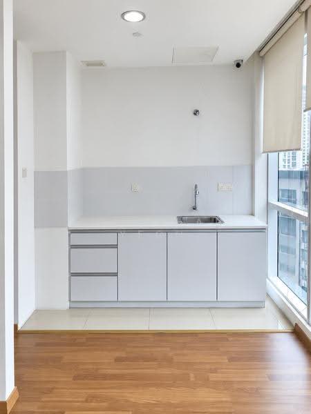 Office for Rent in KLCC (KL City Centre) - Jonathan Yeoh - Pantry - PropertyGuru.com.my