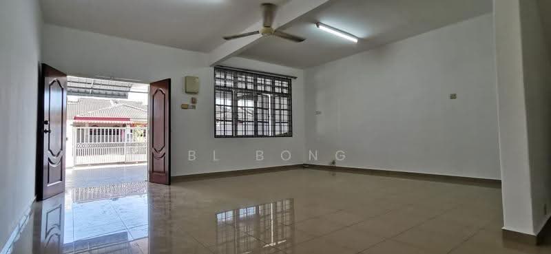 2-storey Terraced House for Sale in Taman Gadong Perdana (Bertam) - BL Bong - Living Room - PropertyGuru.com.my