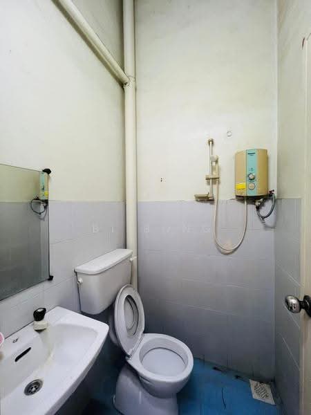 2-storey Terraced House for Sale in Taman Gadong Perdana (Bertam) - BL Bong - Bathroom - PropertyGuru.com.my