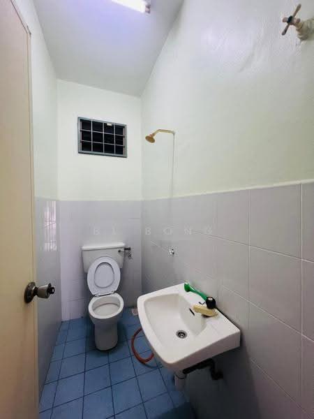 2-storey Terraced House for Sale in Taman Gadong Perdana (Bertam) - BL Bong - Bathroom - PropertyGuru.com.my