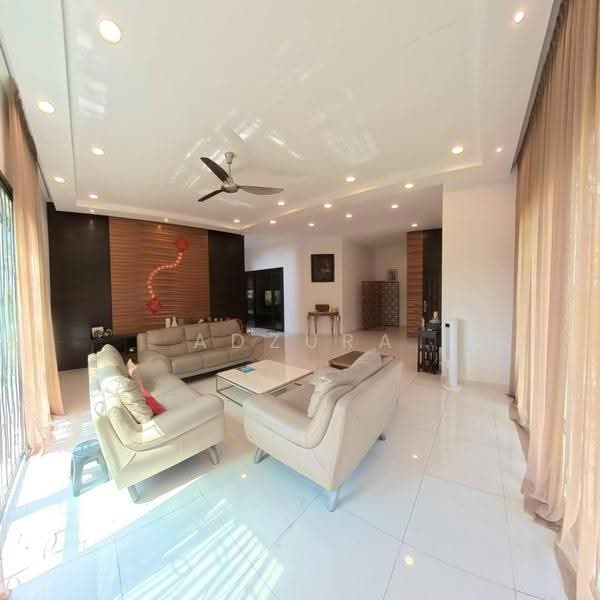 2-storey Terraced House for Sale in Taman Villa Heights (Kajang) - Adzura Zamedin - Living Room - PropertyGuru.com.my