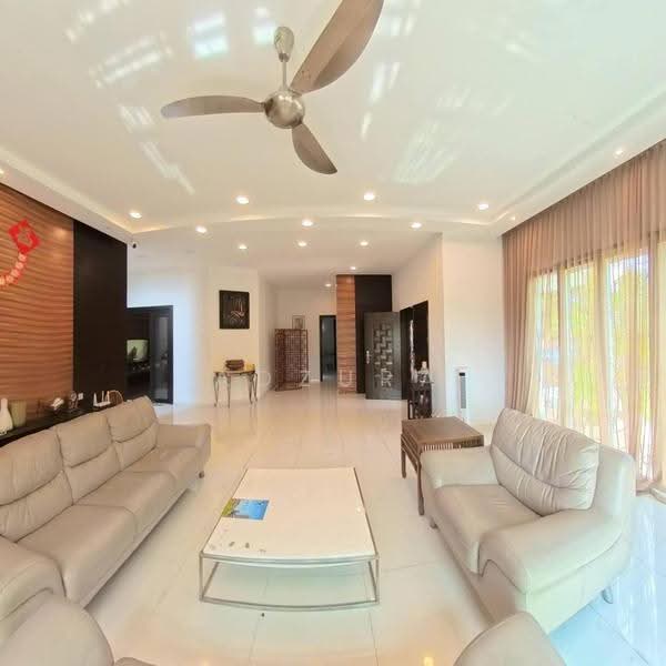 2-storey Terraced House for Sale in Taman Villa Heights (Kajang) - Adzura Zamedin - Living Room - PropertyGuru.com.my