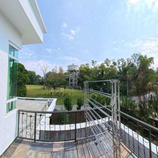 2-storey Terraced House for Sale in Taman Villa Heights (Kajang) - Adzura Zamedin - Balcony - PropertyGuru.com.my