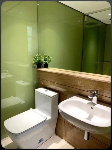 Service Residence for Sale at Sky Suites @ KLCC - Henry Lim - Bathroom - PropertyGuru.com.my