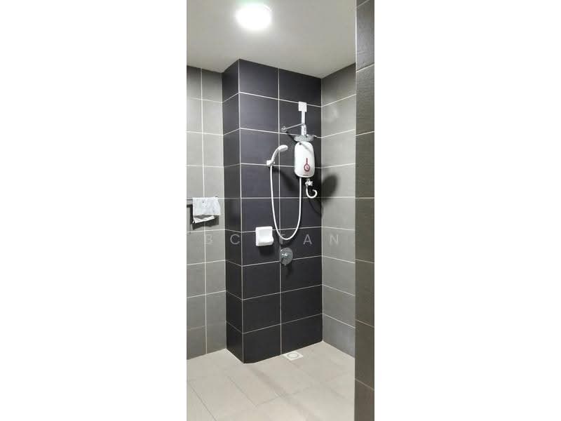 Kondominium untuk Disewa di The Henge - BC TAN - Bathroom - PropertyGuru.com.my