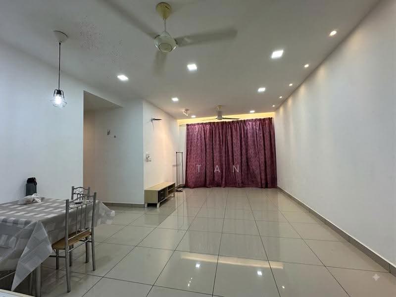 Kondominium untuk Disewa di The Henge - BC TAN - Living Room - PropertyGuru.com.my