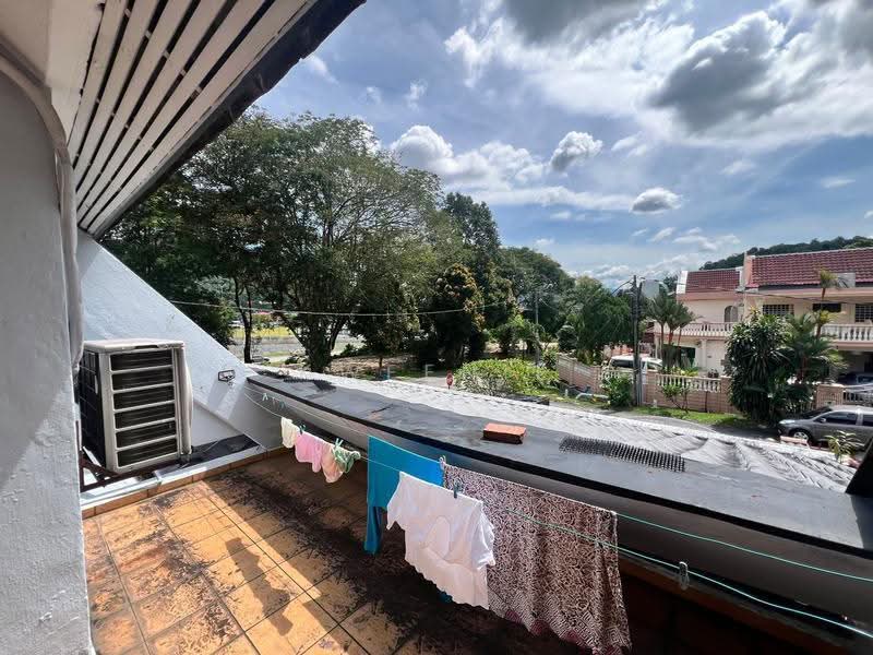 Rumah Teres 2-Tingkat untuk Dijual di Taman Sri Ukay (Ulu Kelang) - Kweenie Chong - Balcony - PropertyGuru.com.my