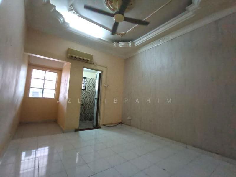 1.5-storey Terraced House for Sale in Au 4 (Ulu Kelang) - Azli Ibrahim - Interior - PropertyGuru.com.my