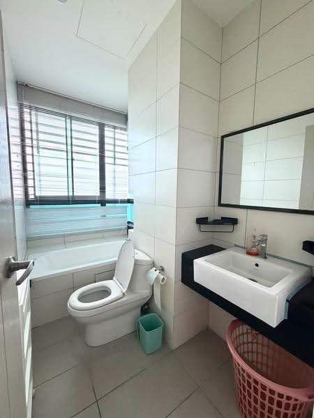 Condominium for Rent at Marinox Sky Villas - Andy Lee - Bathroom - PropertyGuru.com.my