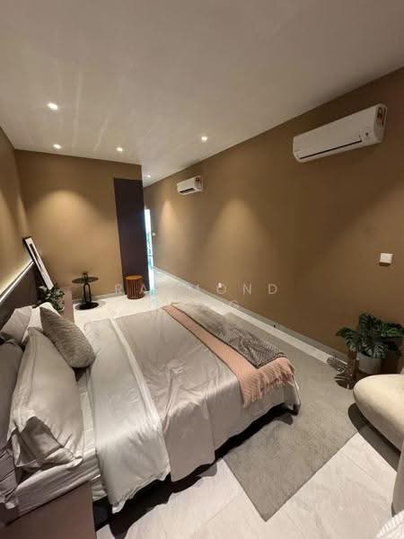 Kondominium untuk Dijual di Vista Lavender - Raymond Heng - Bedroom - PropertyGuru.com.my
