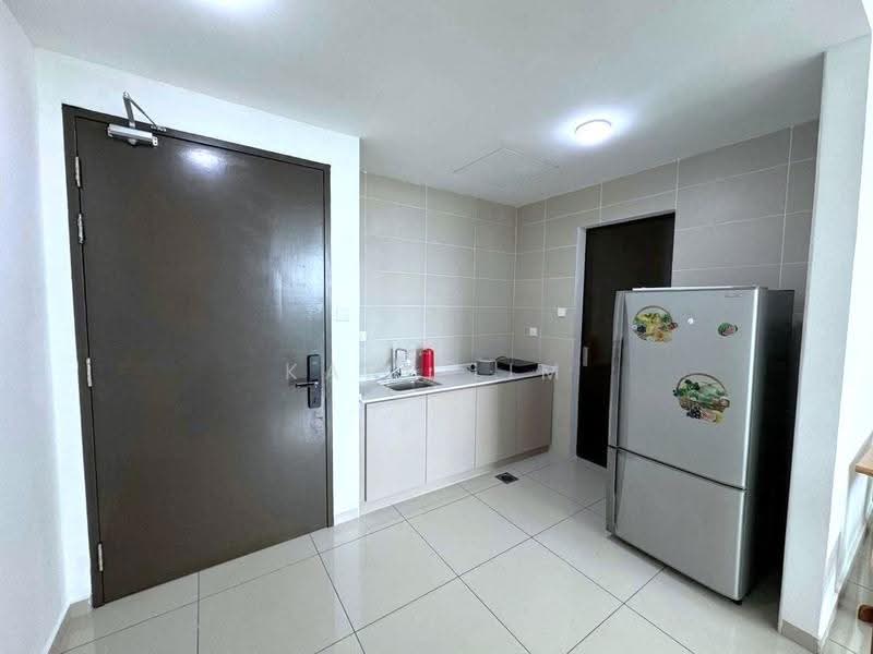 Service Residence for Sale at Wave @ Marina Cove - Karl Lim - Kitchen - PropertyGuru.com.my