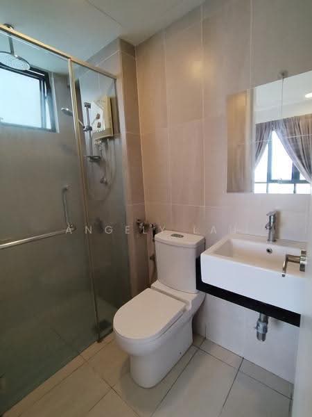 Kediaman Servis untuk Disewa di Eclipse Residence @ Pan'gaea - Angely Lau - Bathroom - PropertyGuru.com.my