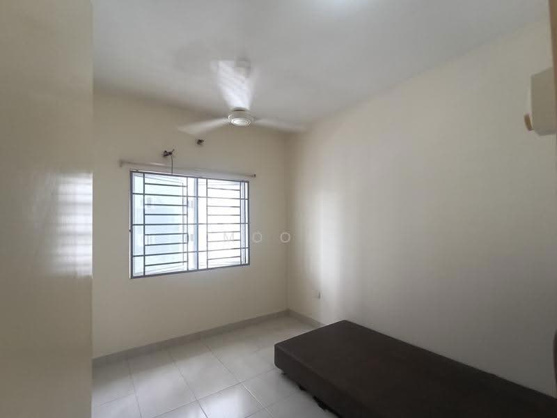 Kondominium untuk Dijual di Koi Kinrara - Moon Chiew - Bedroom - PropertyGuru.com.my