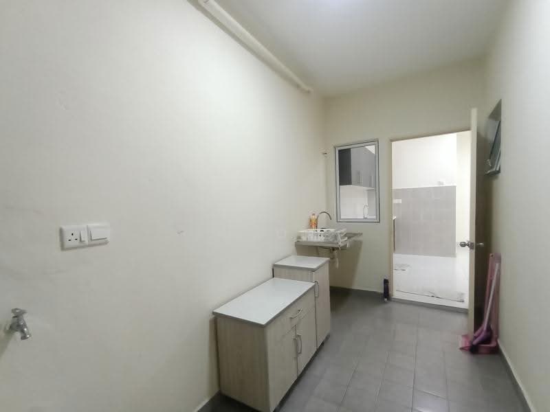 Kondominium untuk Dijual di Koi Kinrara - Moon Chiew - Kitchen - PropertyGuru.com.my