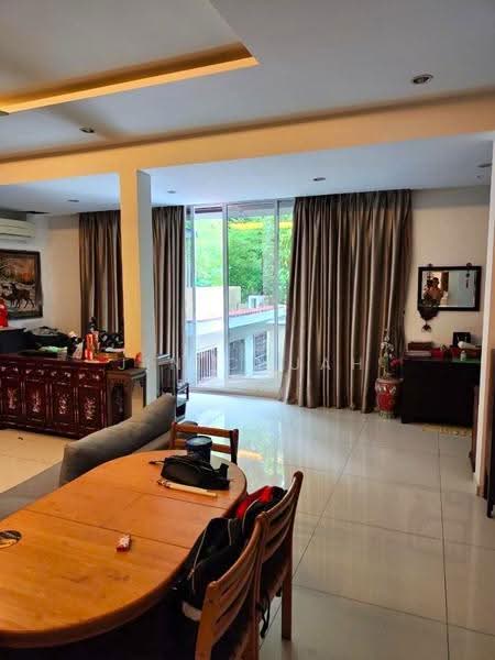 Rumah Berkembar untuk Dijual di Jelutong (Penang) - Jin Chuah - Living Room - PropertyGuru.com.my