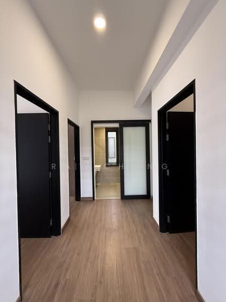 Rumah Bandar untuk Disewa di Bandar Utama (Selangor) - Ray Chong - Bedroom Corridor - PropertyGuru.com.my