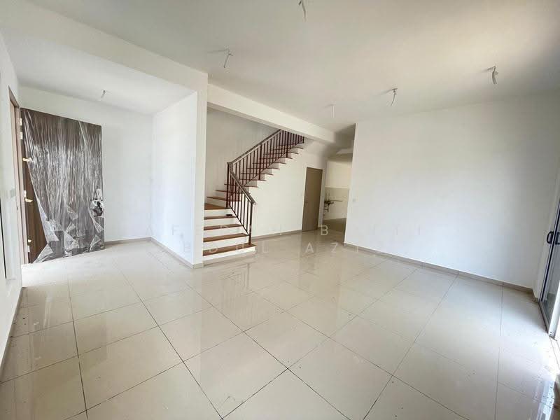 Cluster House for Sale in Alam Sari (Bangi) - Rafedah Binti Abdul Aziz - Living Room - PropertyGuru.com.my