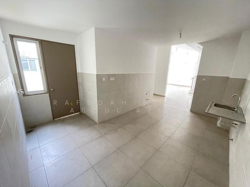 Cluster House for Sale in Alam Sari (Bangi) - Rafedah Binti Abdul Aziz - Kitchen - PropertyGuru.com.my