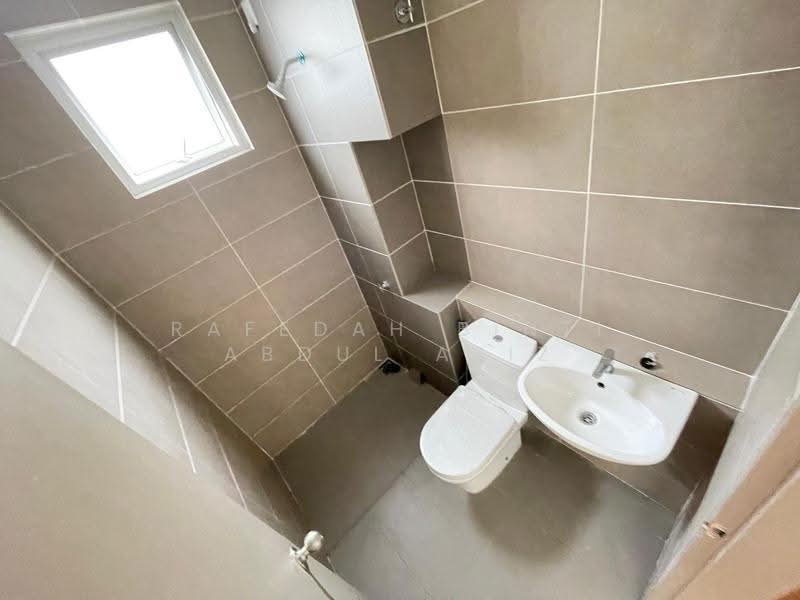 Cluster House for Sale in Alam Sari (Bangi) - Rafedah Binti Abdul Aziz - Bathroom - PropertyGuru.com.my