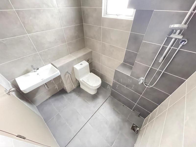 Cluster House for Sale in Alam Sari (Bangi) - Rafedah Binti Abdul Aziz - Bathroom - PropertyGuru.com.my