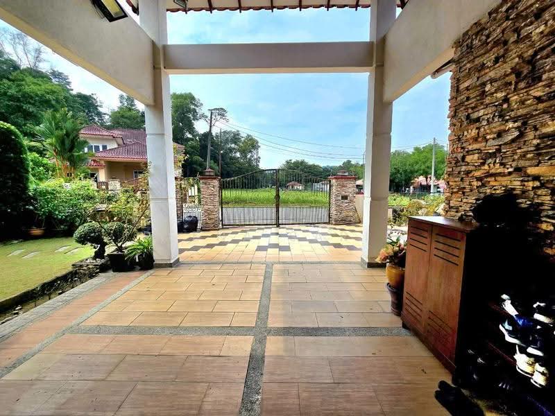 Bungalow House for Sale in Seksyen 8 (Kota Damansara) - Reena Sarif - Exterior - PropertyGuru.com.my