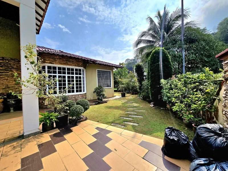 Bungalow House for Sale in Seksyen 8 (Kota Damansara) - Reena Sarif - PropertyGuru.com.my