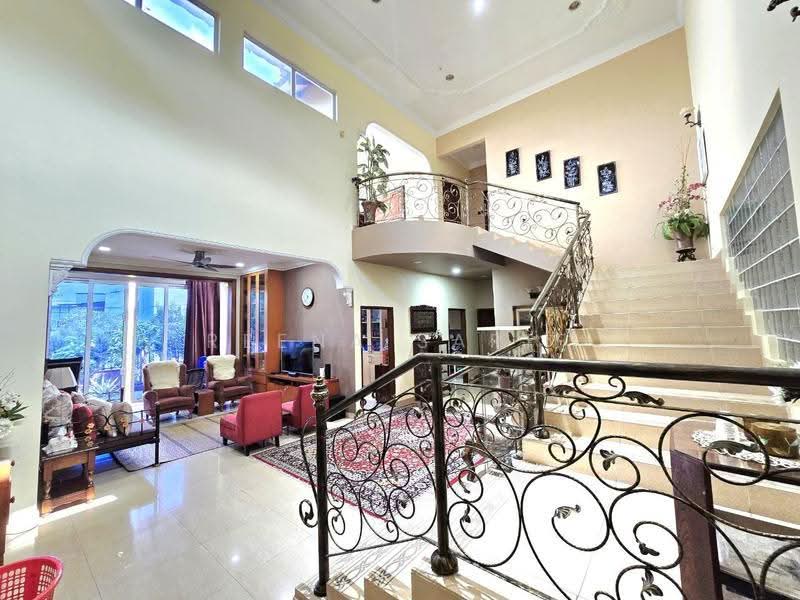 Bungalow House for Sale in Seksyen 8 (Kota Damansara) - Reena Sarif - PropertyGuru.com.my