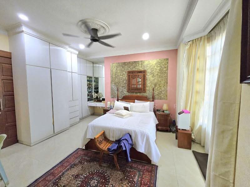 Bungalow House for Sale in Seksyen 8 (Kota Damansara) - Reena Sarif - PropertyGuru.com.my