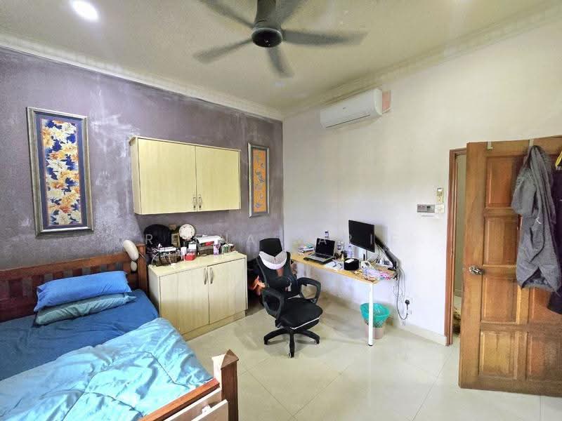 Bungalow House for Sale in Seksyen 8 (Kota Damansara) - Reena Sarif - PropertyGuru.com.my