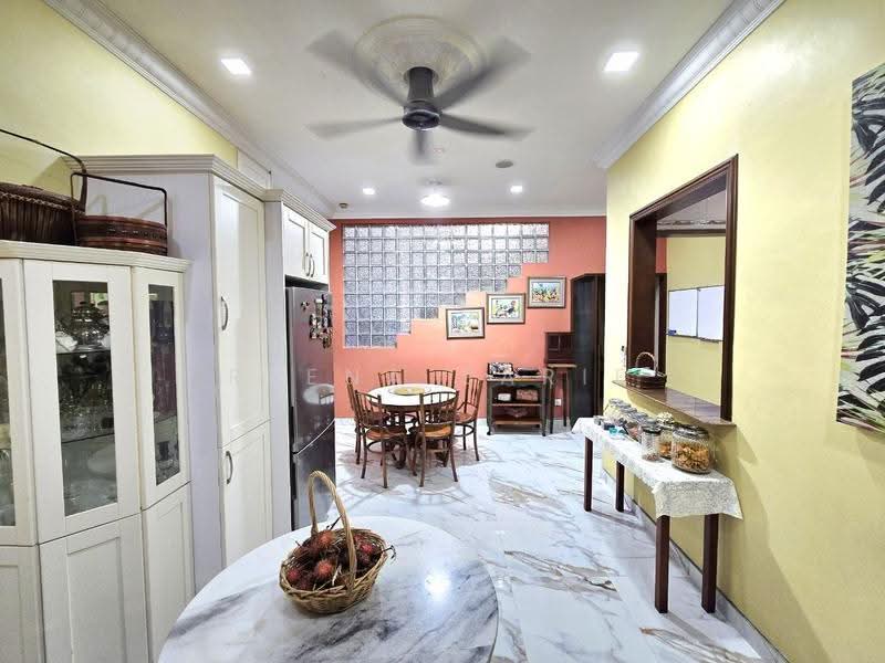 Bungalow House for Sale in Seksyen 8 (Kota Damansara) - Reena Sarif - PropertyGuru.com.my