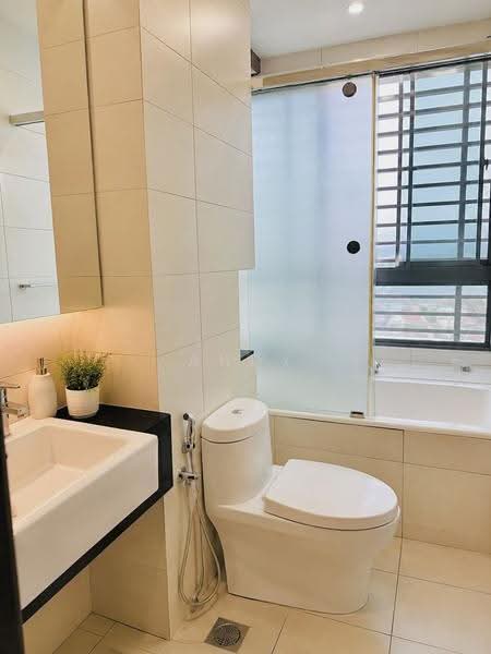 Kondominium untuk Disewa di Marinox Sky Villas - Andy Lee - Bathroom - PropertyGuru.com.my