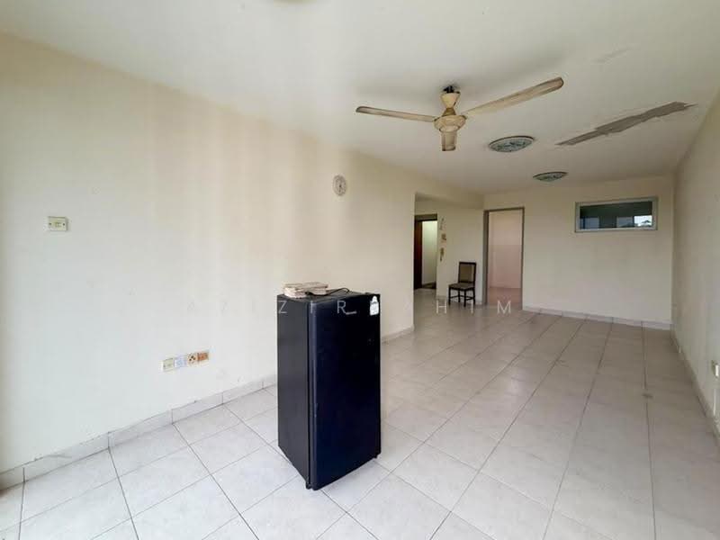 Kondominium untuk Disewa di Cyberia Smart Homes - Azizirrahim . - Living Room - PropertyGuru.com.my