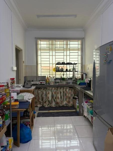 Rumah Teres 2-Tingkat untuk Dijual di Taman Ehsan Jaya (Ulu Tiram) - Joey Tay - Kitchen - PropertyGuru.com.my