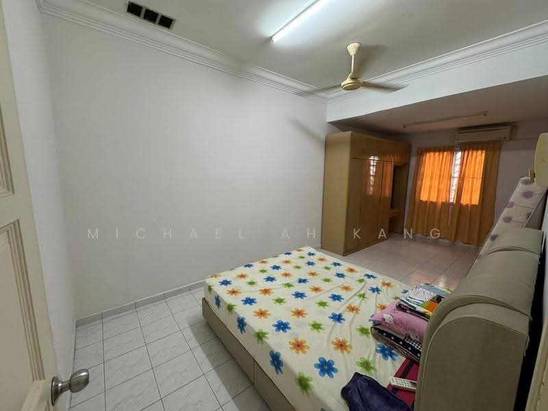 Semi-Detached House for Sale in Johor Bahru (Johor) - Michael Ah Kang - Bedroom - PropertyGuru.com.my