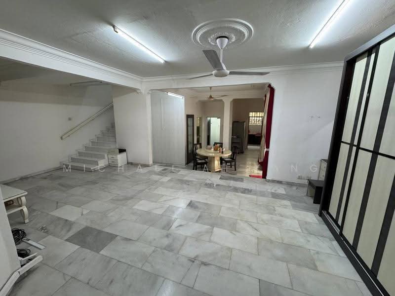 Semi-Detached House for Sale in Johor Bahru (Johor) - Michael Ah Kang - Living Room - PropertyGuru.com.my