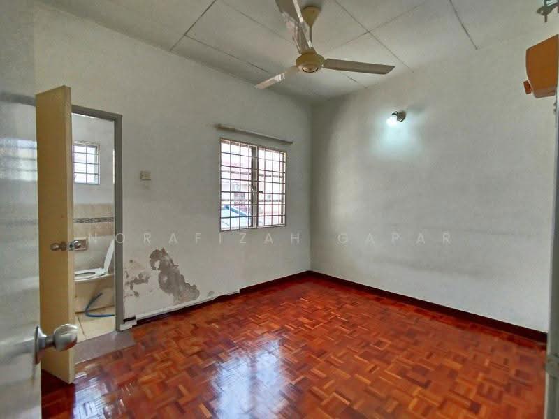 Rumah Teres 2-Tingkat untuk Dijual di Kota Damansara (Selangor) - NoraFizah Gapar - Bathroom - PropertyGuru.com.my