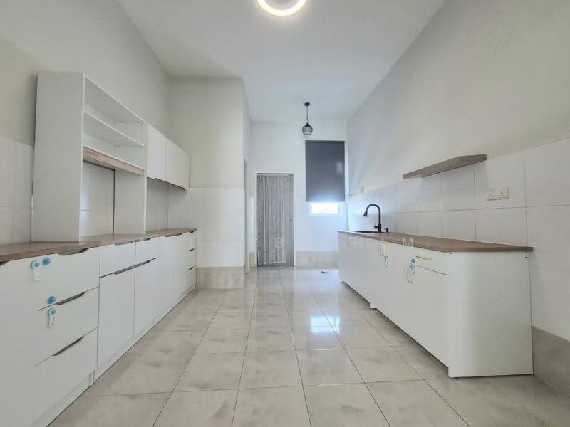2-storey Terraced House for Sale in Bangi (Selangor) - Azli Ibrahim - Kitchen - PropertyGuru.com.my
