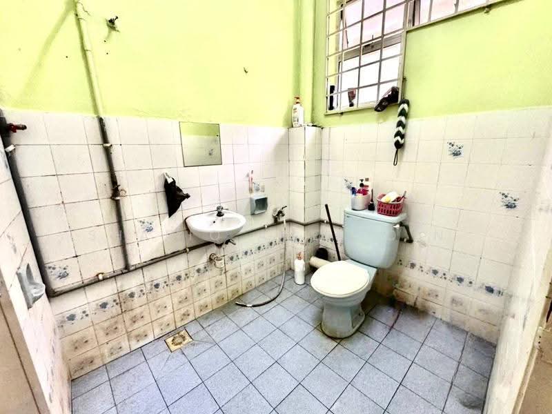 2-storey Terraced House for Sale in Kelana Jaya (Petaling Jaya) - Shafiq Amerudin - Bathroom - PropertyGuru.com.my