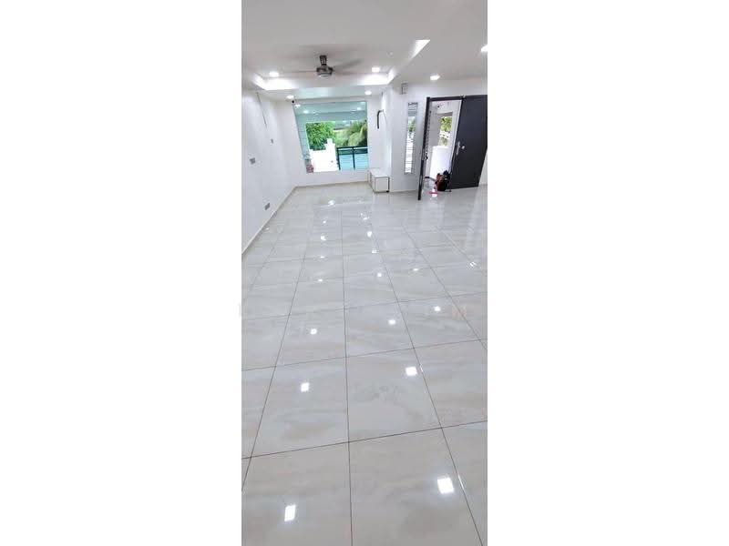 Rumah Teres 2-Tingkat untuk Dijual di Taman Johor Jaya (Johor Bahru) - Karl Lim - Living Room - PropertyGuru.com.my