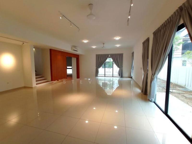 Semi-Detached House for Sale in Bandar Tropicana Aman (Telok Panglima Garang) - STEVE KI - Living Room - PropertyGuru.com.my