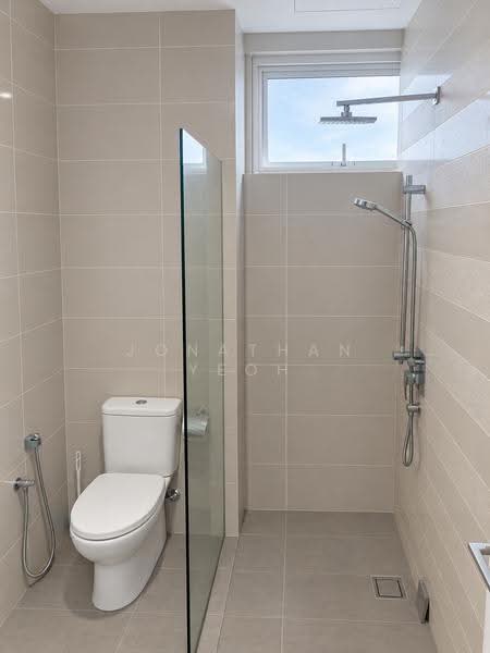 Pejabat untuk Dijual di KLCC (KL City Centre) - Jonathan Yeoh - Bathroom - PropertyGuru.com.my