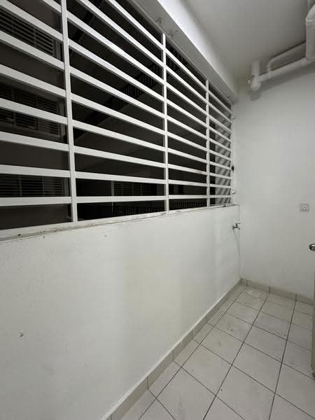 Condominium for Rent at Skyvilla @ D'Island - Ngiuo Vai Yan - Balcony - PropertyGuru.com.my