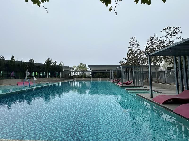 Condominium for Rent at Skyvilla @ D'Island - Ngiuo Vai Yan - Pool - PropertyGuru.com.my
