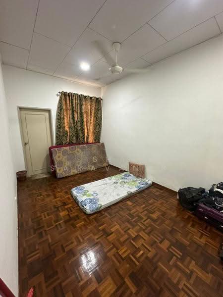Rumah Berkembar untuk Dijual di Johor Bahru (Johor) - Sha Saravanan - Bedroom - PropertyGuru.com.my