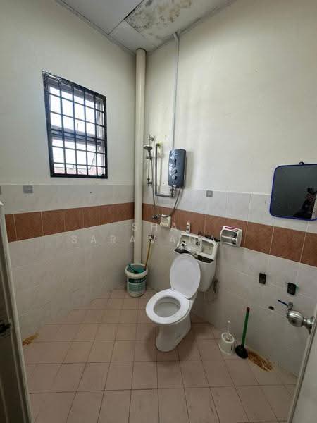 Rumah Berkembar untuk Dijual di Johor Bahru (Johor) - Sha Saravanan - Bathroom - PropertyGuru.com.my